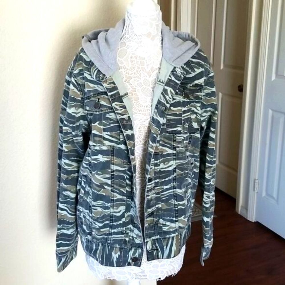 LRG Camo Hoodie Jacket Gorpcore Adventurecore Size XL